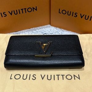 Louis Vuitton Capucines Wallet